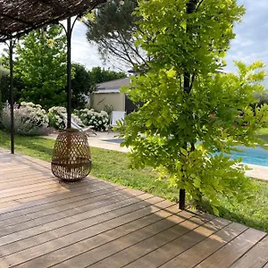 https://suite-671.hotels-rhonealpes.com